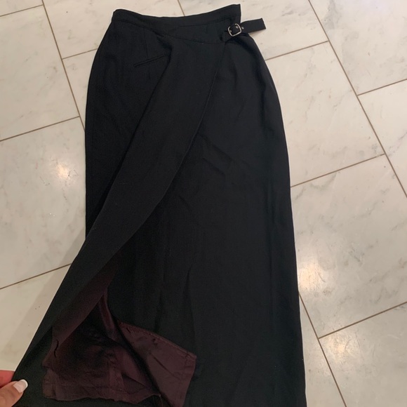 Banana Republic Dresses & Skirts - Banana republic long black skirt nwot